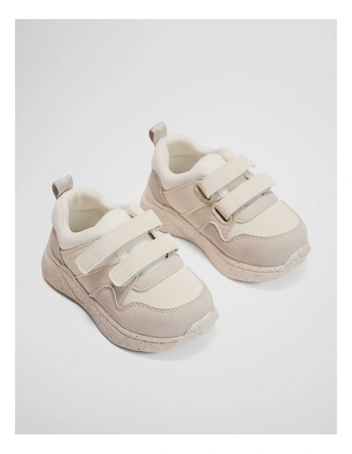 Dallas Strap Sneaker in Natural