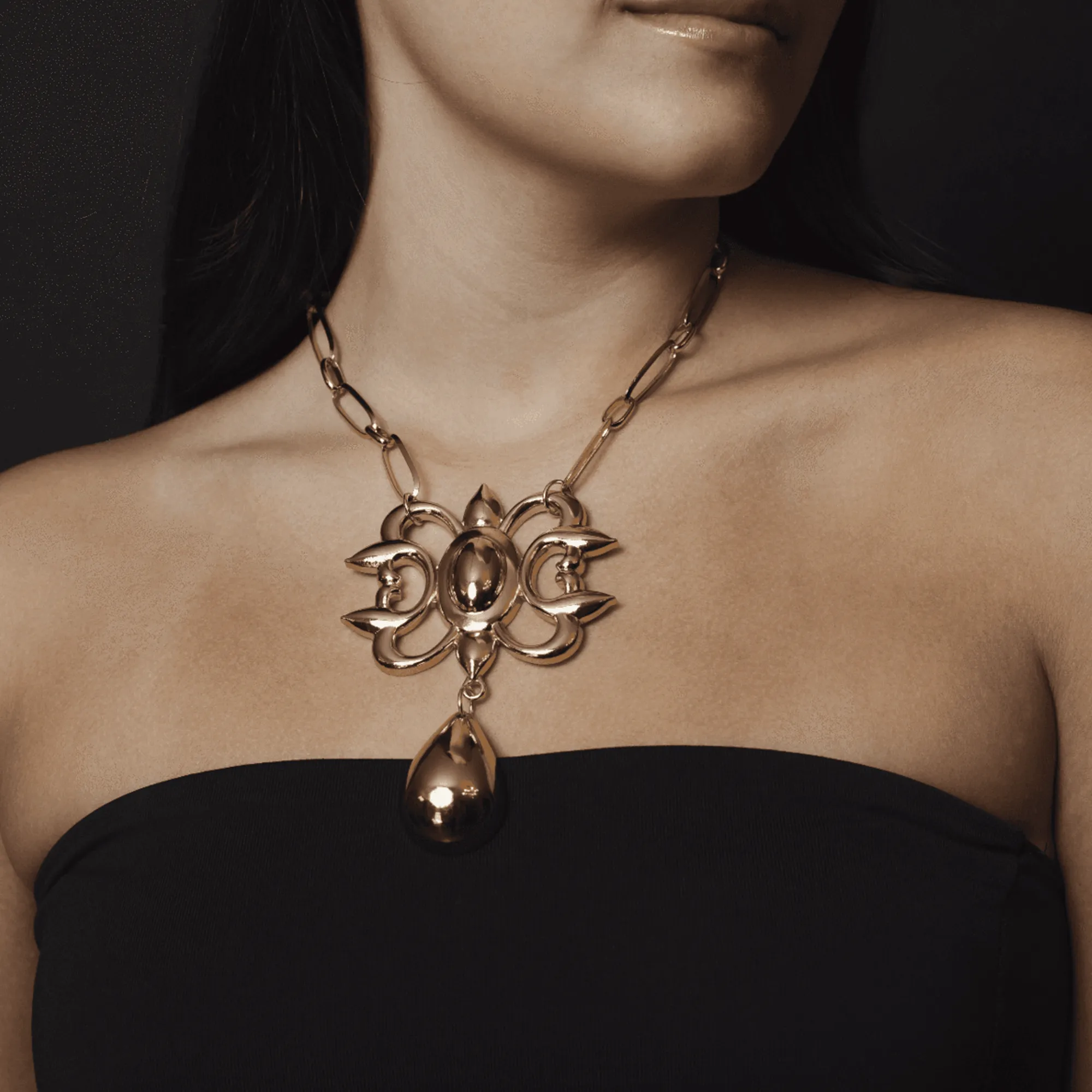 Eltre Necklace