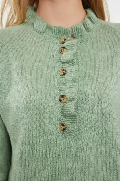 Frill Collar Buttoned Sweater