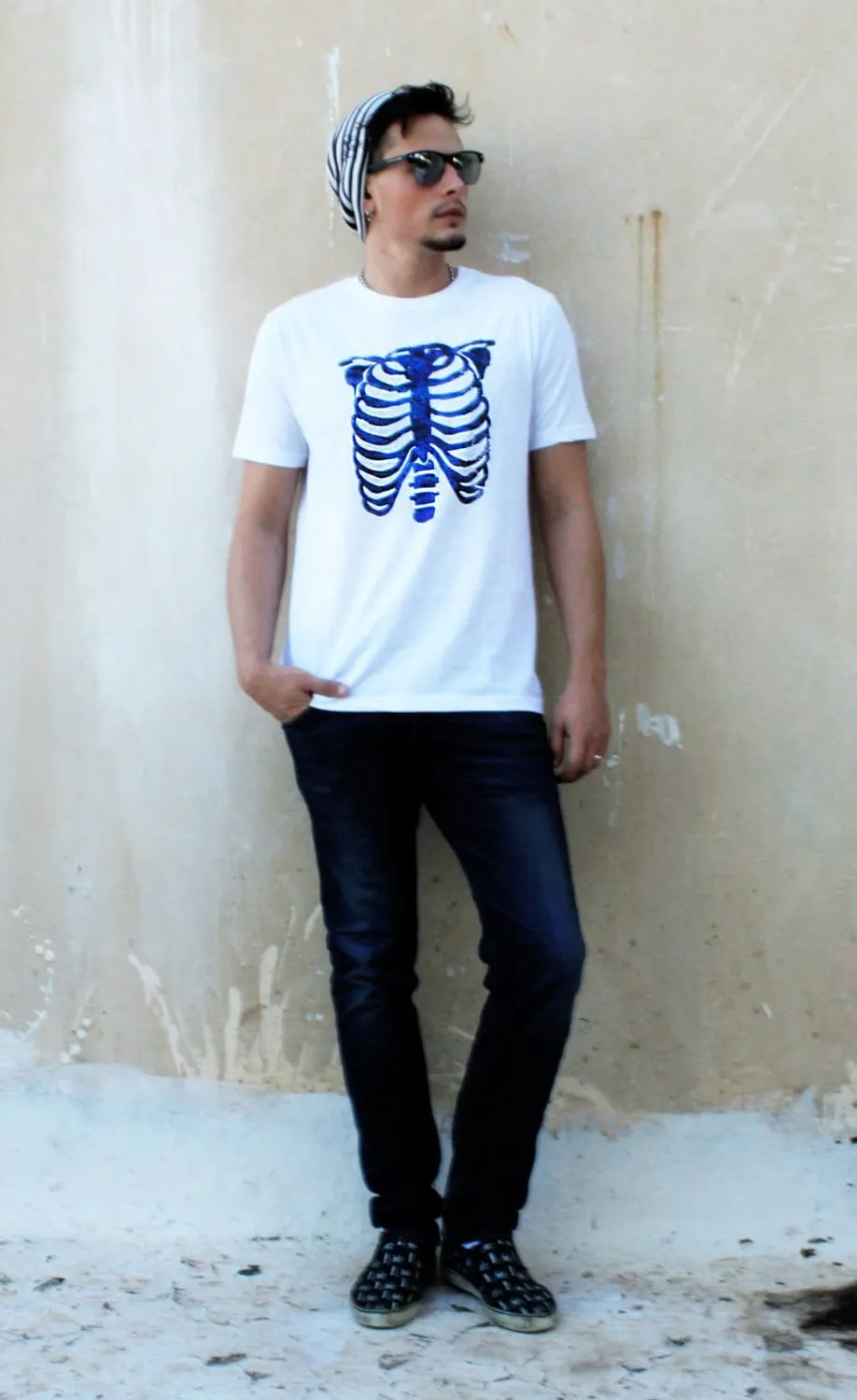 Glitter skeleton ribcage print T shirt | Unisex  Black