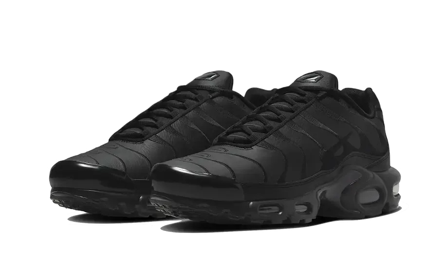 Nike Air Max Plus Triple Black Leather