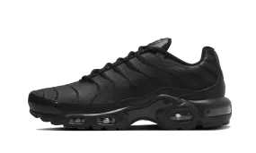 Nike Air Max Plus Triple Black Leather