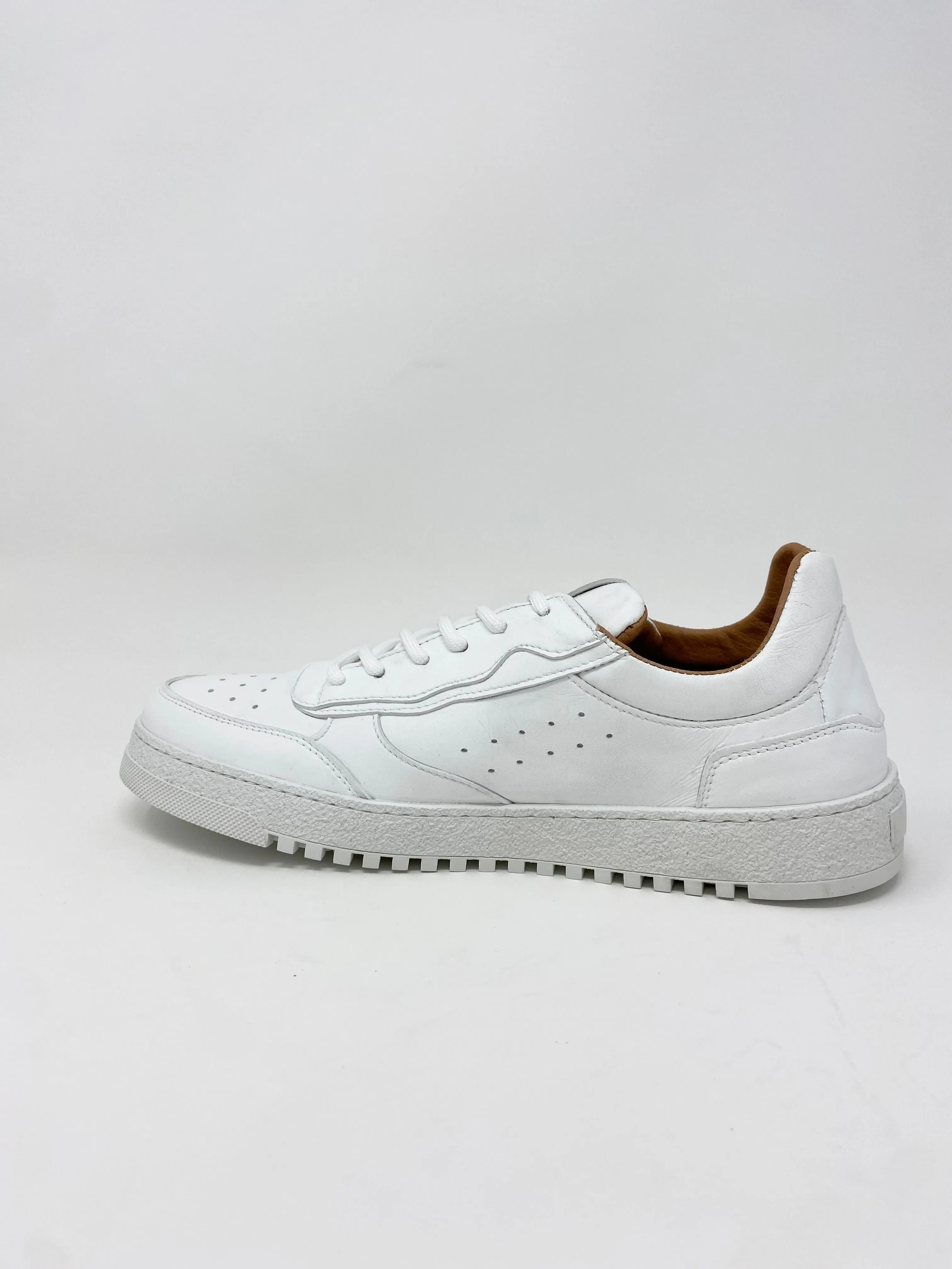 Sam Sneaker in White from Novacas